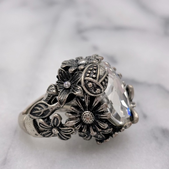 Chunky Flower & Ladybug Antique Silver Tone Crystal Costume Ring Stretch Band - Picture 9 of 14